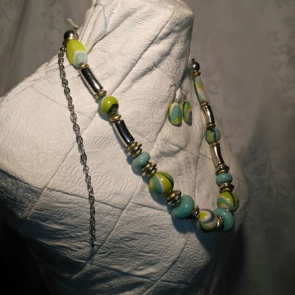 CERAMIC GLASED BEADS & Possibly Bakelite - Picture 3 of 13